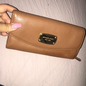 Micheal Kors Wallet
